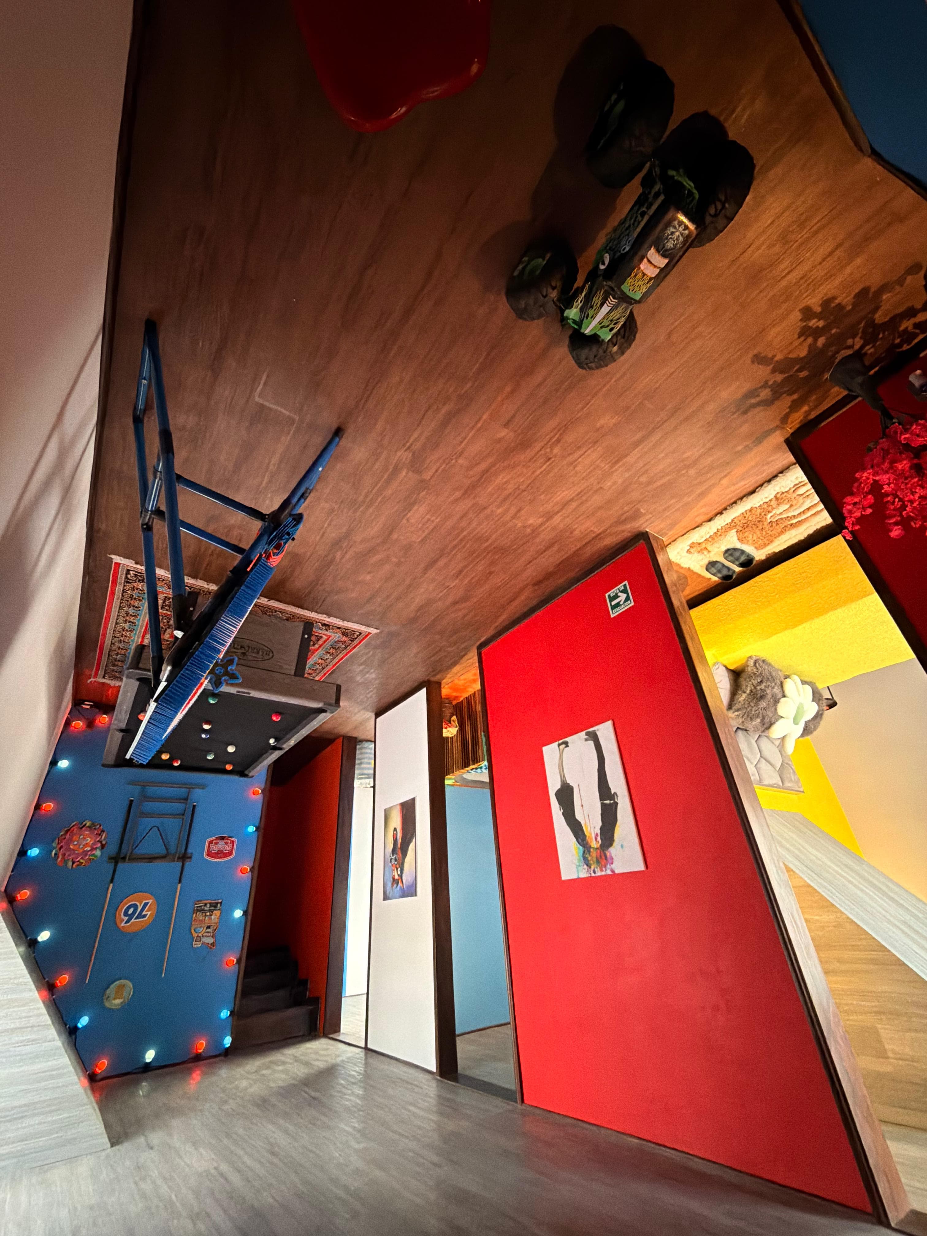 Sala de juegos invertida